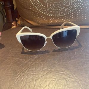 Oliver people sun glasses hand crafted in Italy